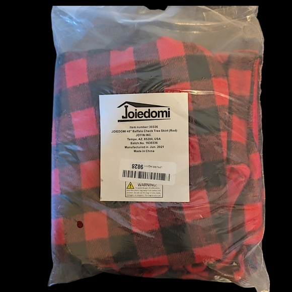 48 inch buffalo plaid tree skirt - Picture 3 of 4